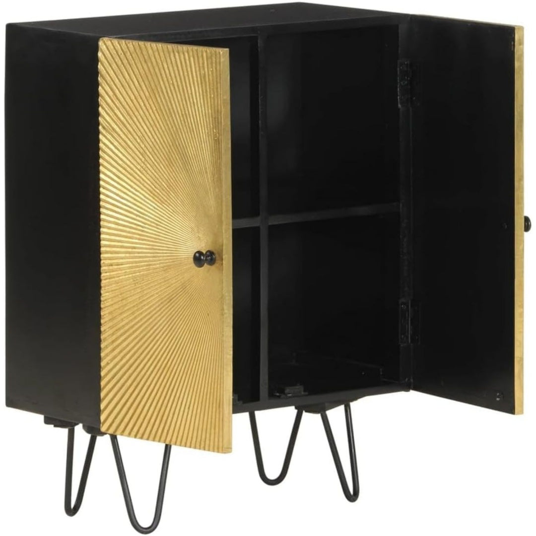 Sideboard verbindet geschlossenen Stauraum und Holzoptik