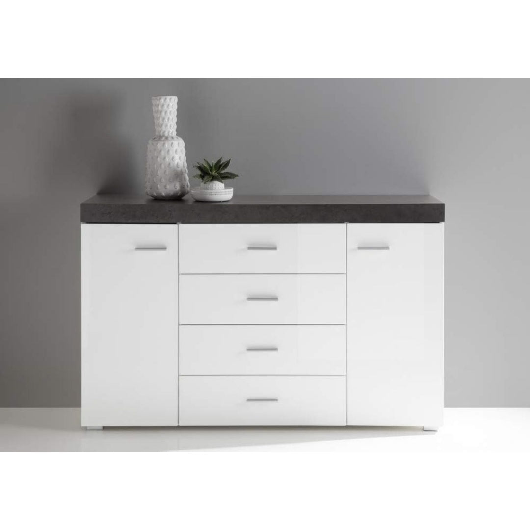 Sideboard mit beschichteten Flaechen und matten Oberflaechen