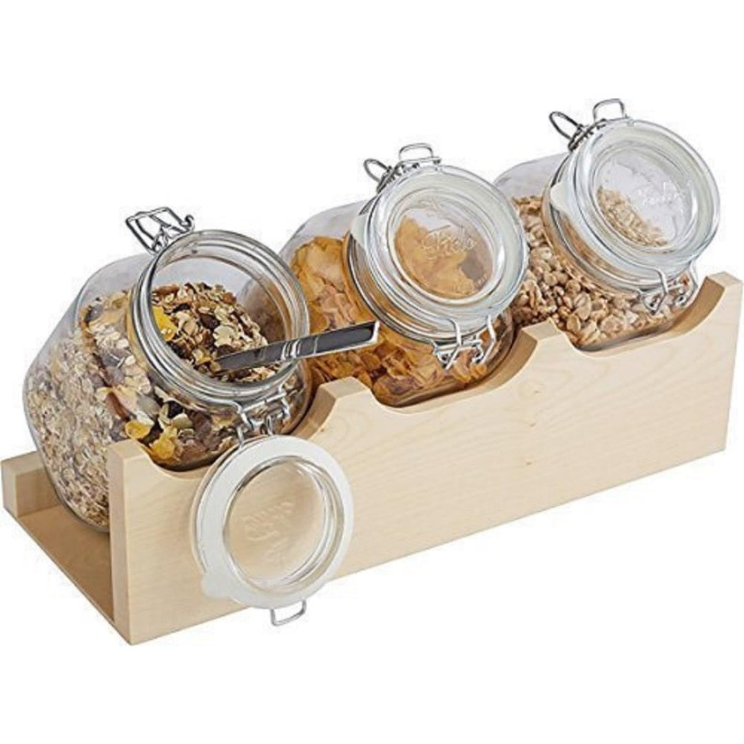 Weiss und Gold bestimmt die Farbgebung von dem Sideboard