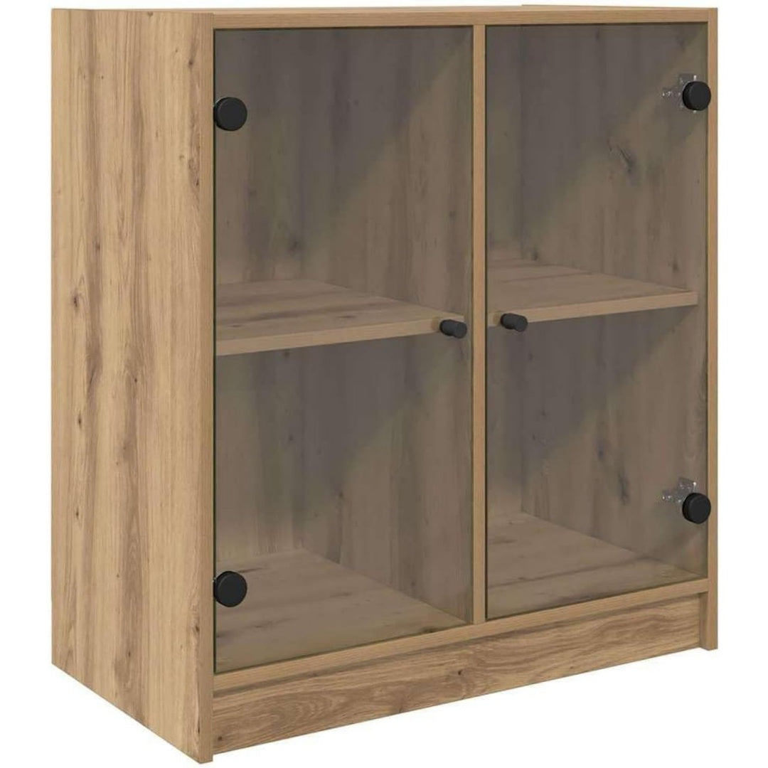 Glastueren und 2 Tueren an dem Sideboard